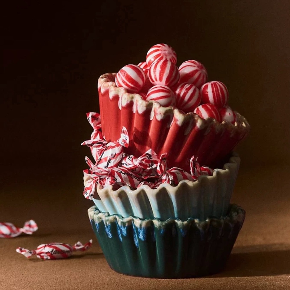 Anthropologie Kori Ramekin Green Hand-Glazed Stoneware Ruffled Ramekin Dish New!